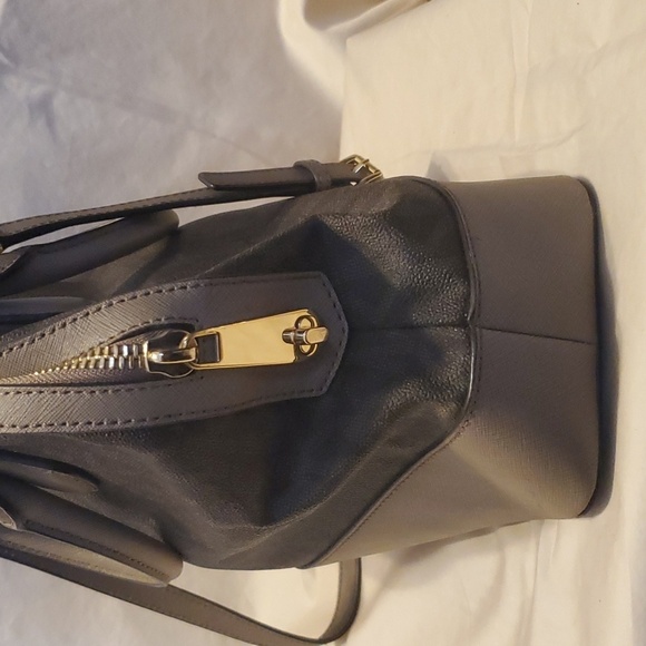 Michael Kors Handbag - Picture 3 of 9